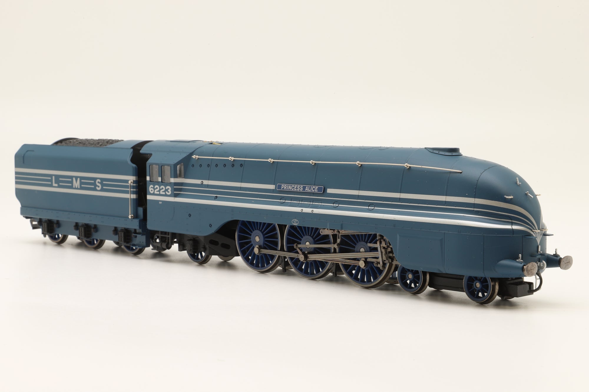 Hornby OO R2271 Streamlined Coronation Class '6223' 'Princess Alice' LMS Blue