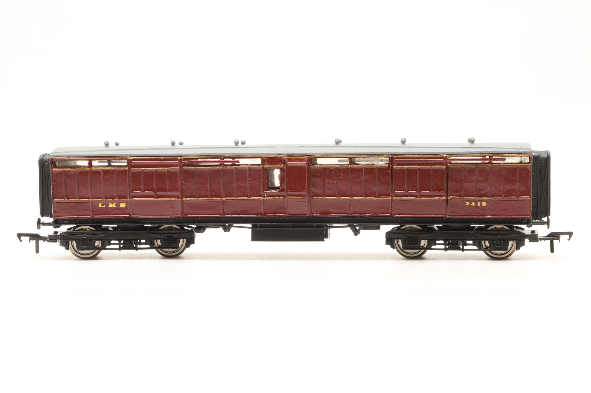 Ratio OO LMS Highland Coaches Plastic Kits LMS/ Royal Mail Crimson