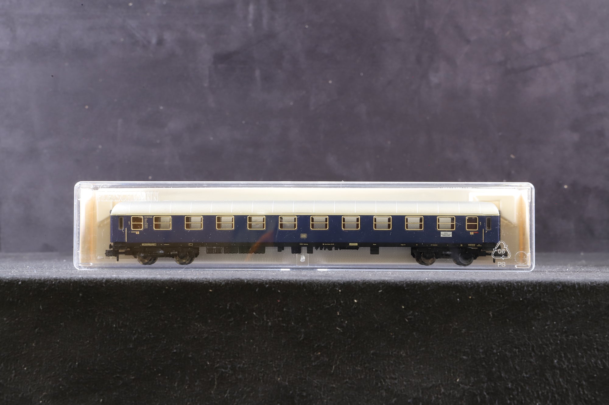 Fleischmann N Rake Of 5 DB Passenger & Bagage Cars Inc. 8640, 8641, 8642 & 8643x2