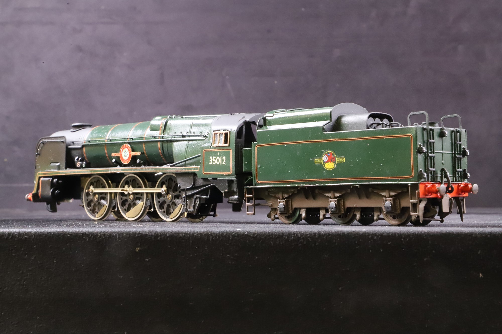 WORKSHOP DJH OO K84 BR Rebuilt Merchant Navy '35012' BR Lined Green Kit Built
