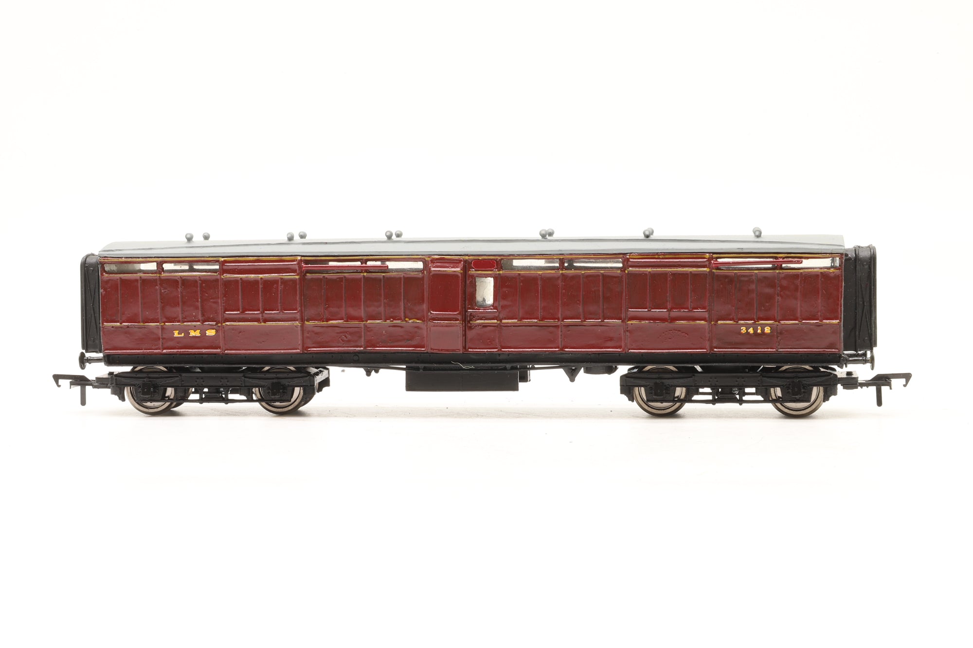 Ratio OO LMS Highland Coaches Plastic Kits LMS/ Royal Mail Crimson