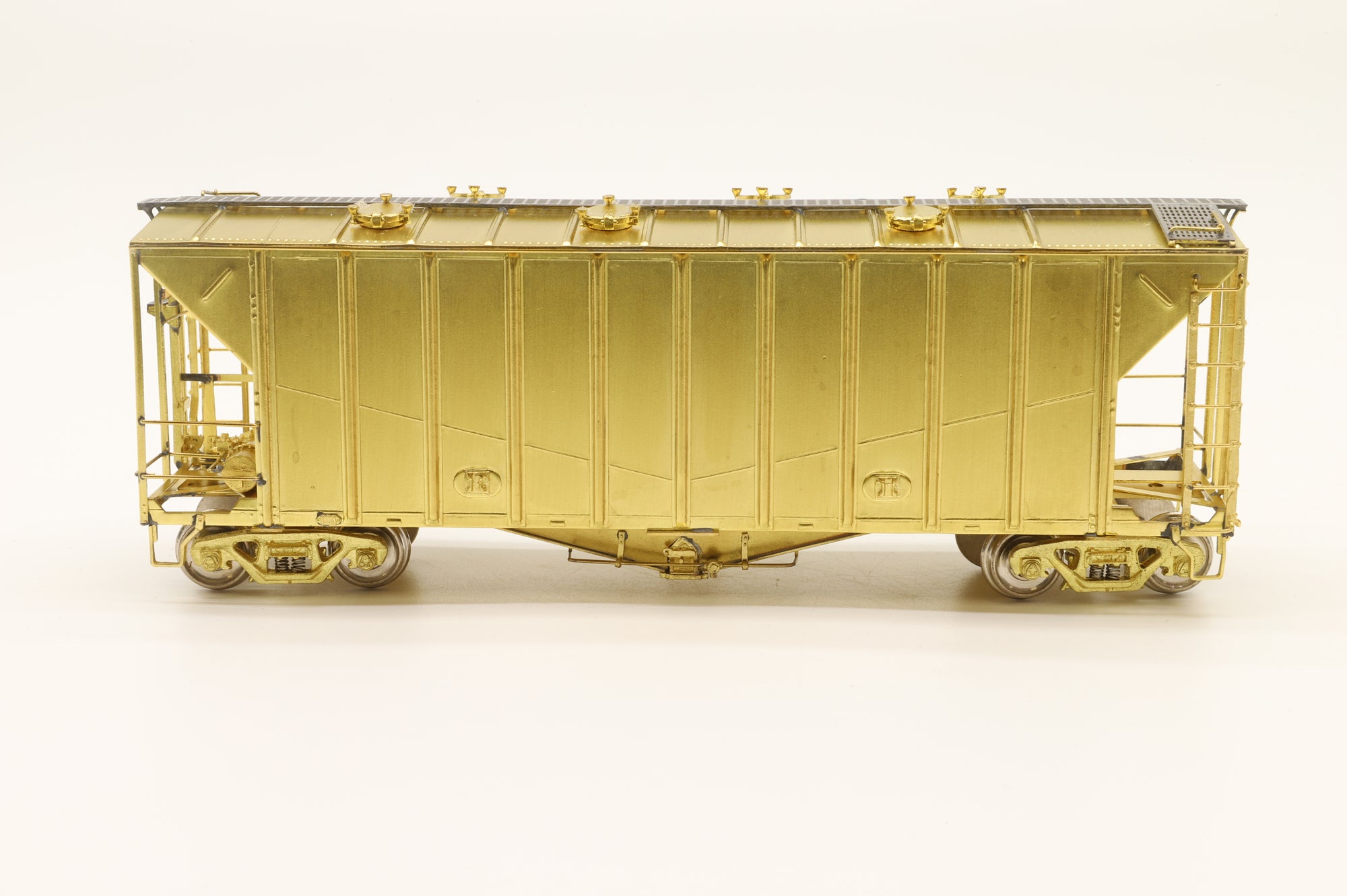 Overland Models HO Brass 3113 Airslide Covered Hopper (1965 Variant) Unpainted