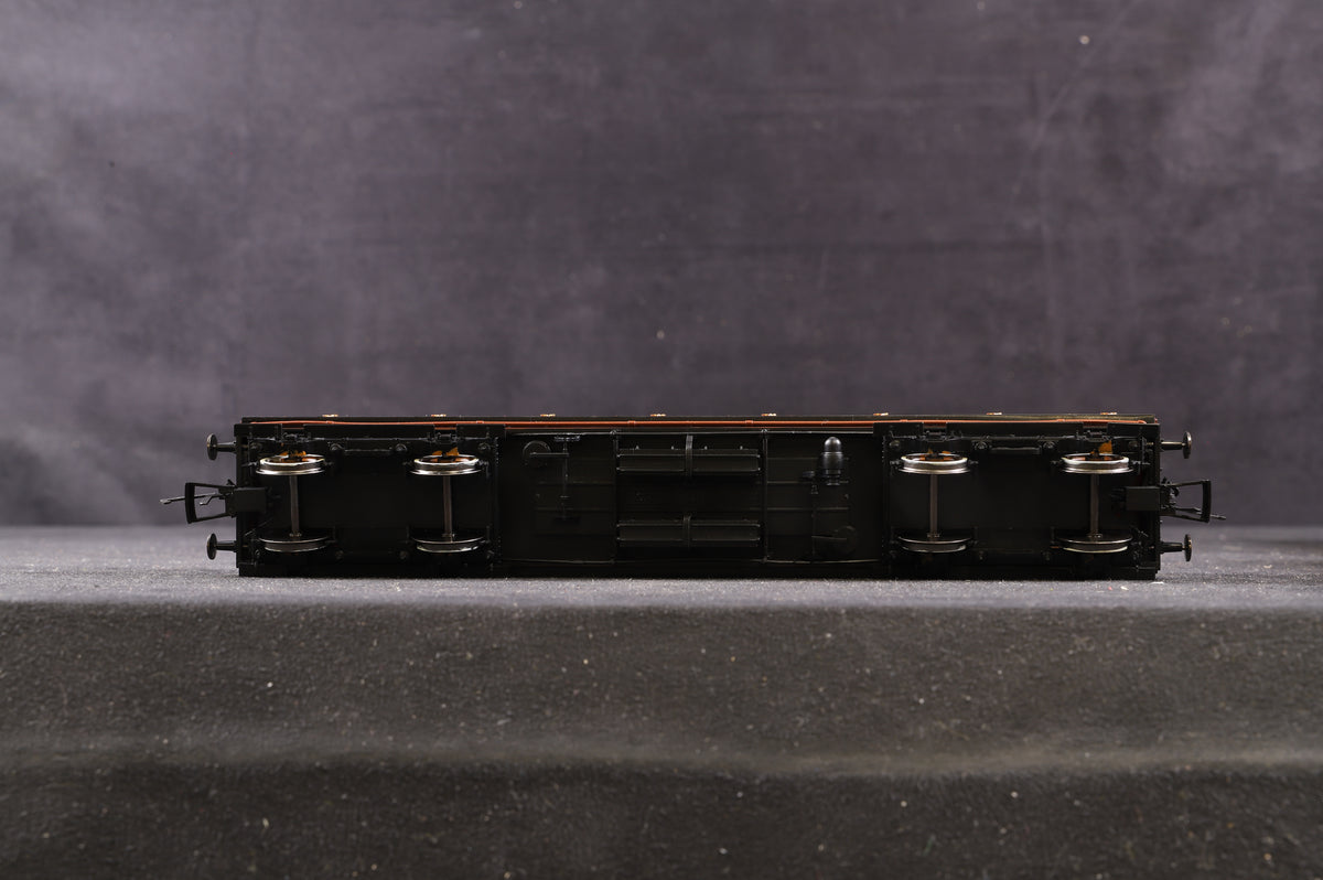 Hornby OO Rake Of 6 LNER Teak Suburban Coaches