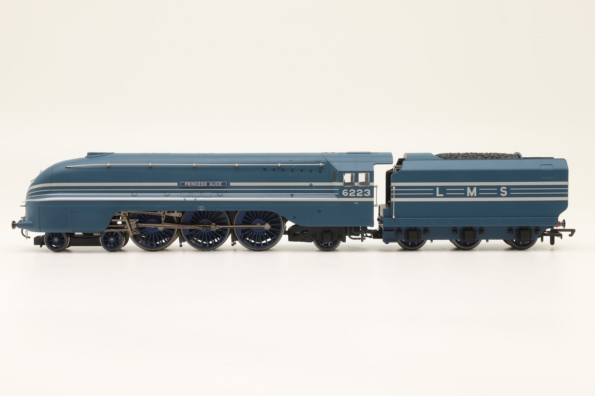 Hornby OO R2271 Streamlined Coronation Class '6223' 'Princess Alice' LMS Blue