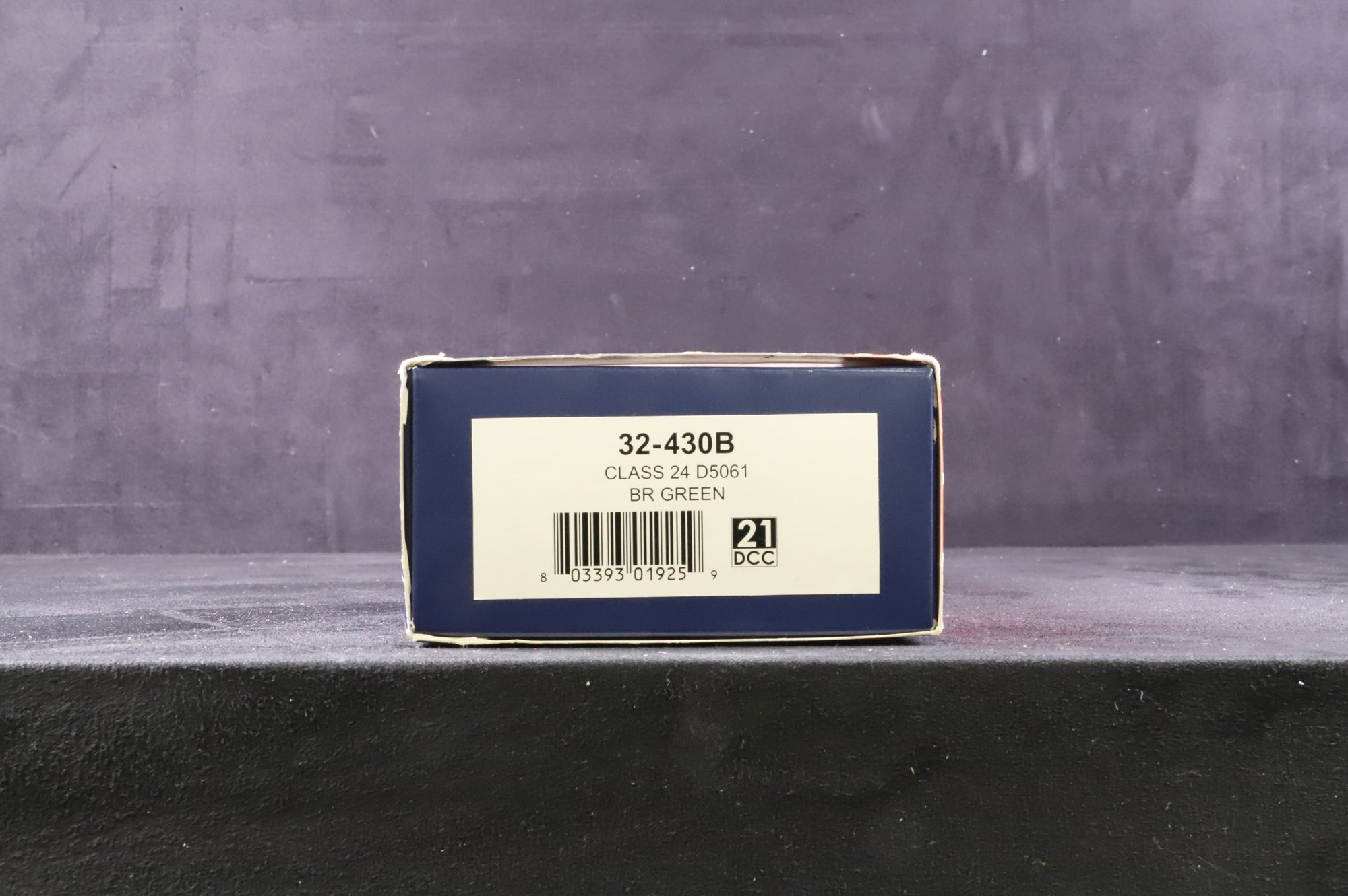 Bachmann OO 32-430B Class 24 'D5061' BR Green Weathered