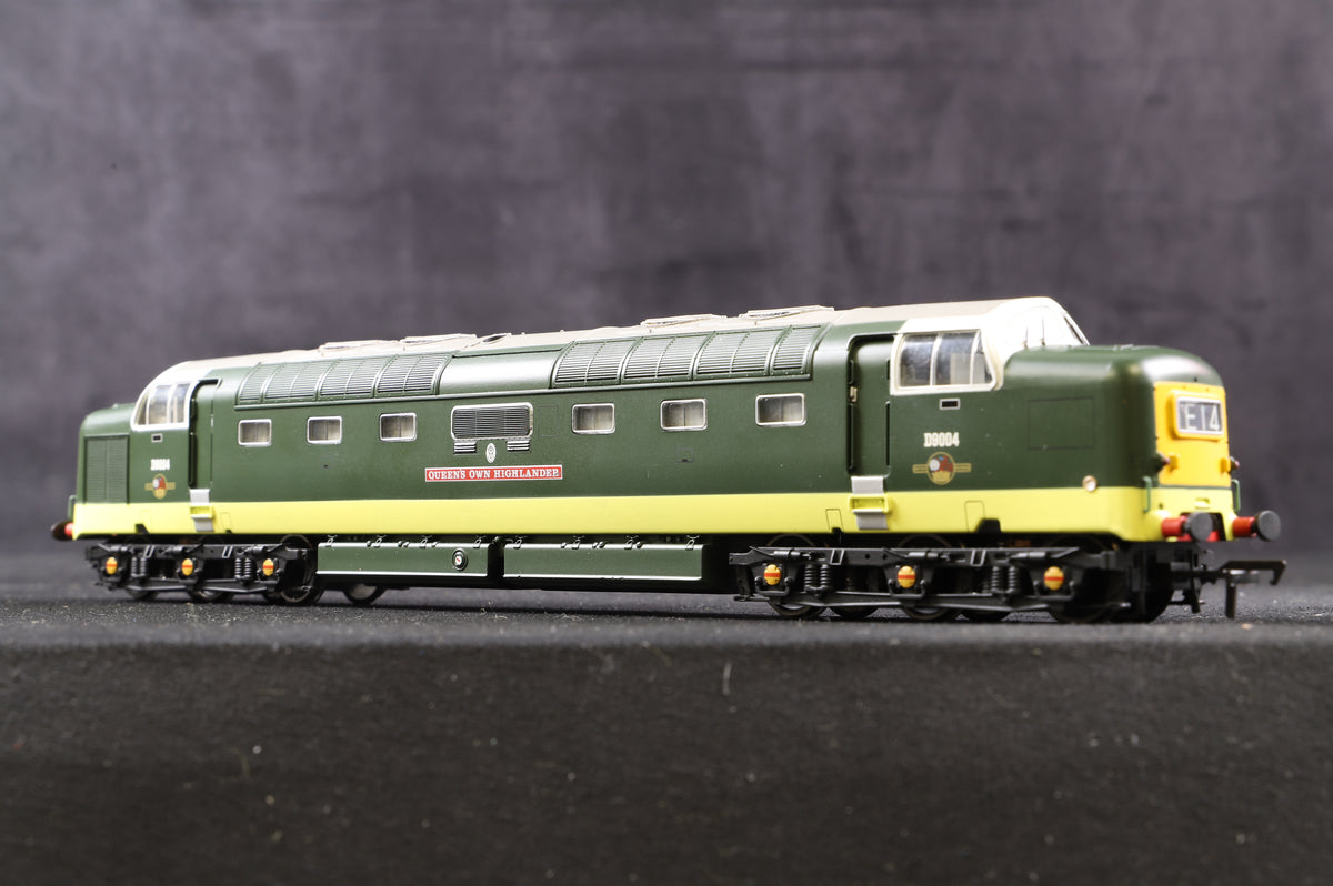 Bachmann OO 32-525 Class 55 Deltic &#39;D9004&#39; &#39;Queens Own Highlander&#39; BR Green