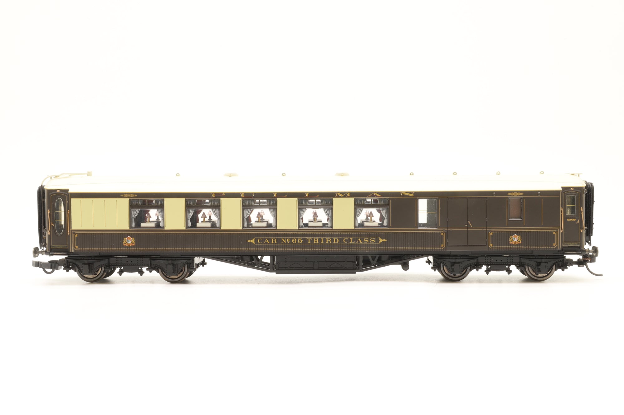 Hornby OO Rake of 7 White roof Pullmans