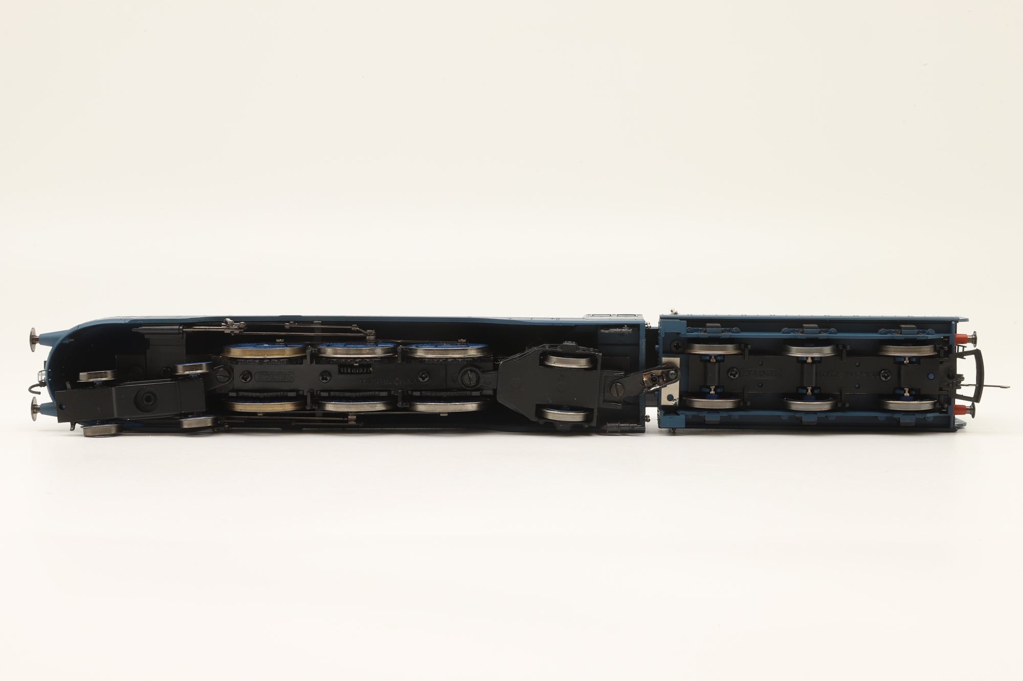 Hornby OO R2271 Streamlined Coronation Class '6223' 'Princess Alice' LMS Blue