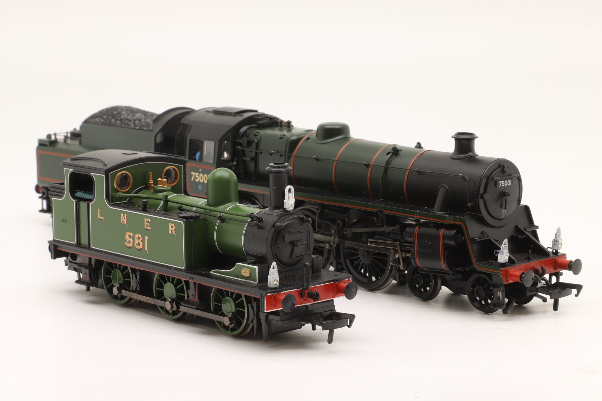 Bachmann OO 30-060 60th Anniversary of Kader Set J72 '581' LNER & Standard Class '75001' BR Green DCC Fitted Ltd 637/ 1000