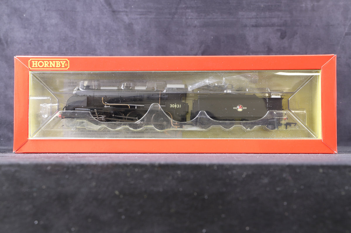 Hornby OO R3413 S15 Class Steam Locomotive &#39;30831&#39; BR Plain Black L/C