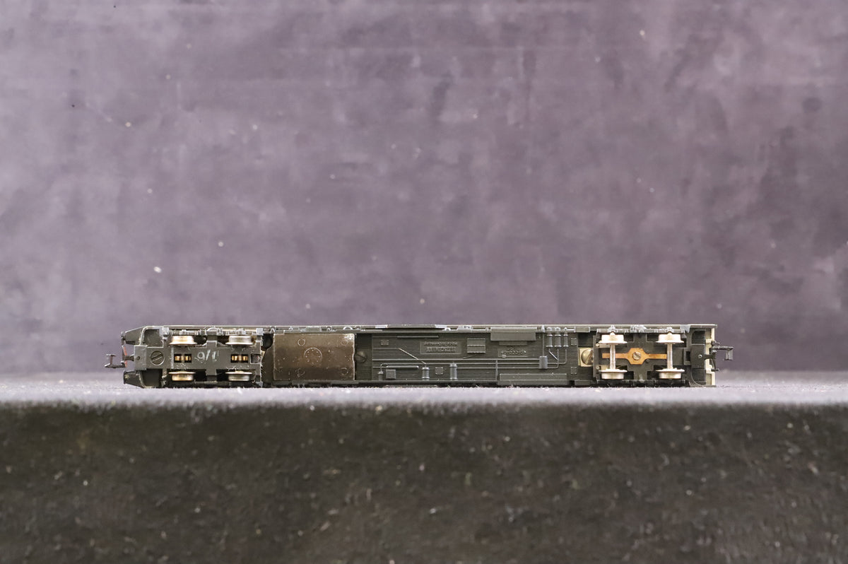 Fleischmann N Gauge 7430 DB 614 DMU in DB Red and White