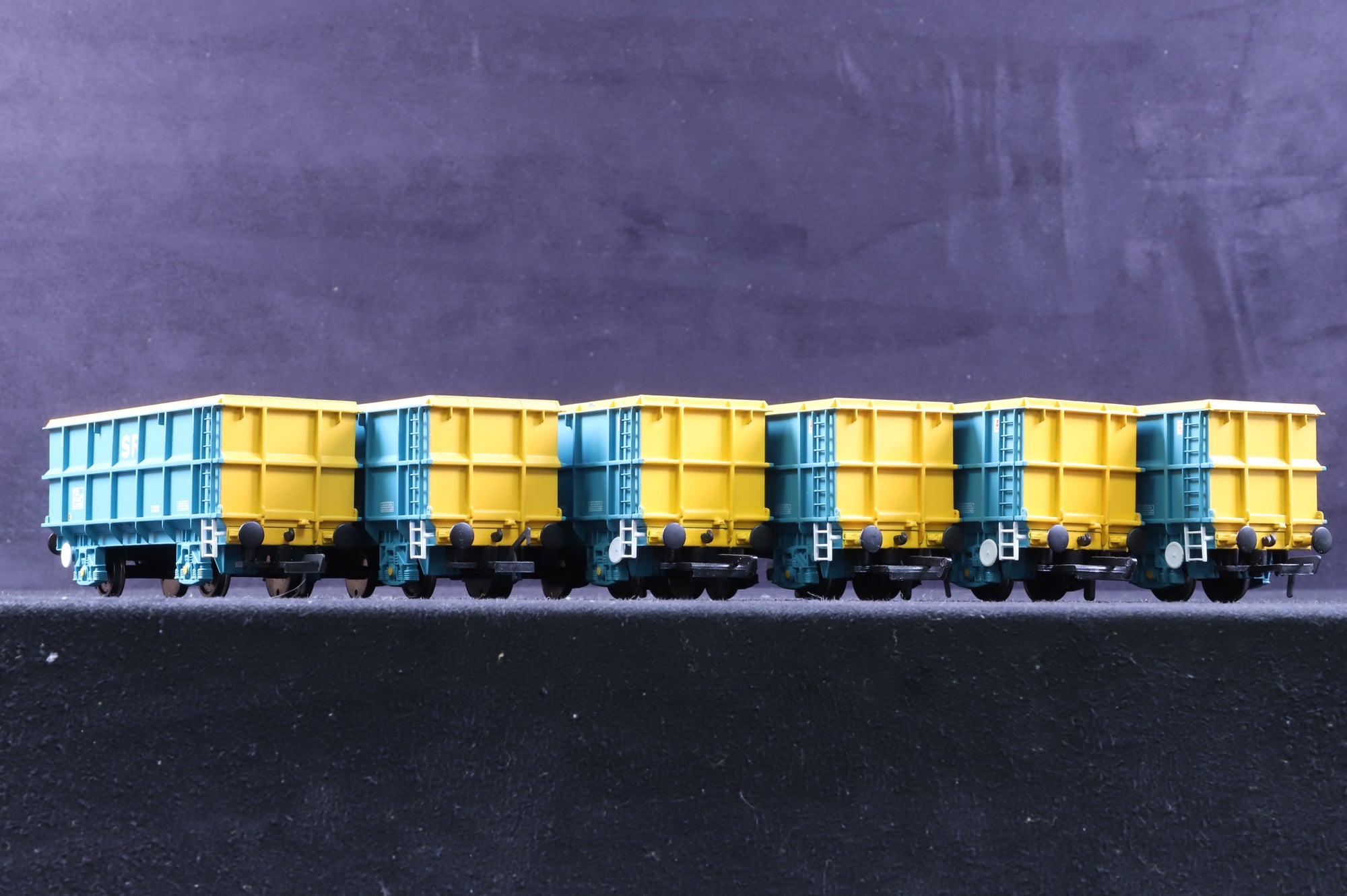 Bachmann OO Rake Of 12 SSA Blue Wagons