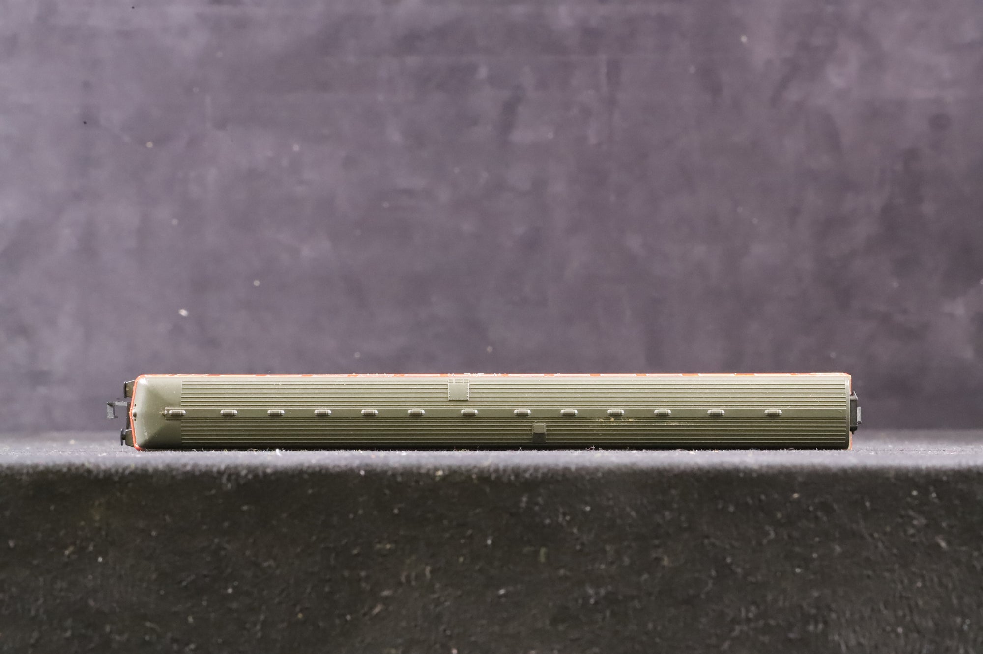 Fleischmann N Gauge 7430 DB 614 DMU in DB Red and White