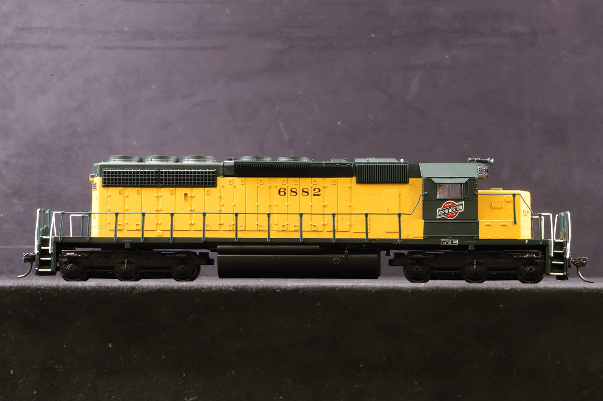 Broadway LTD HO 368 EMD SD40-2 No.6882 in C&amp;NW Livery - DCC Sound