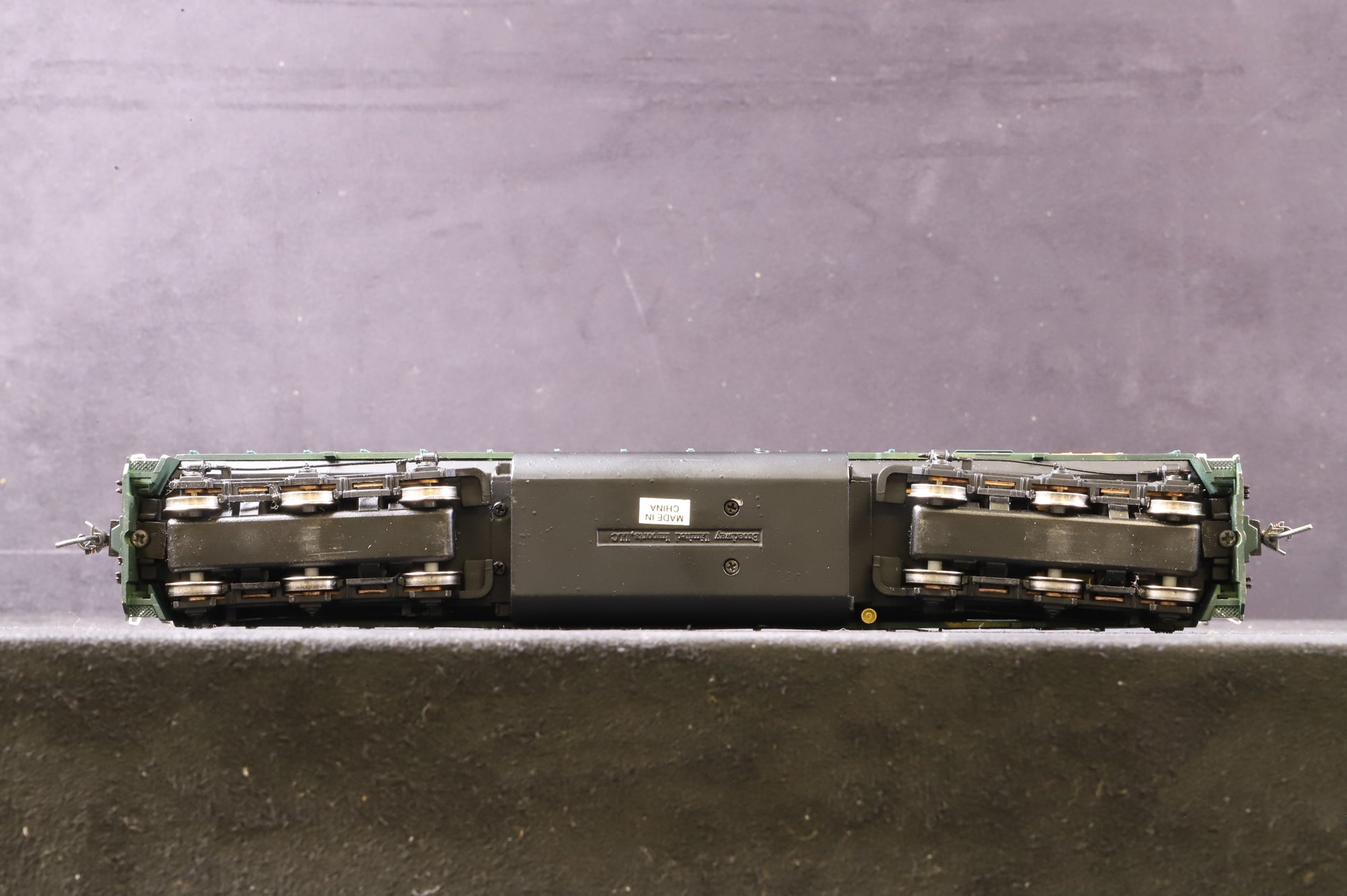 Broadway LTD HO 368 EMD SD40-2 No.6882 in C&NW Livery - DCC Sound