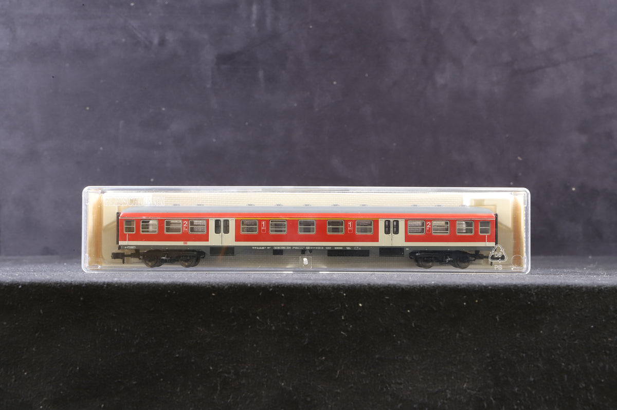 Fleischmann N Rake Of 6 Red DB Coaches Inc. 8148x4, 8147 &amp; 8146