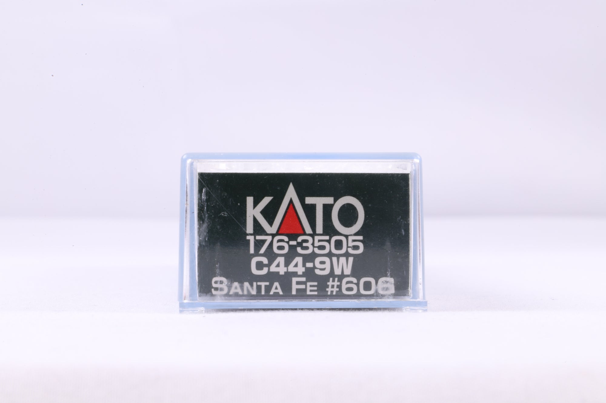 Kato N 176-3505 C44-9W Santa Fe '606'