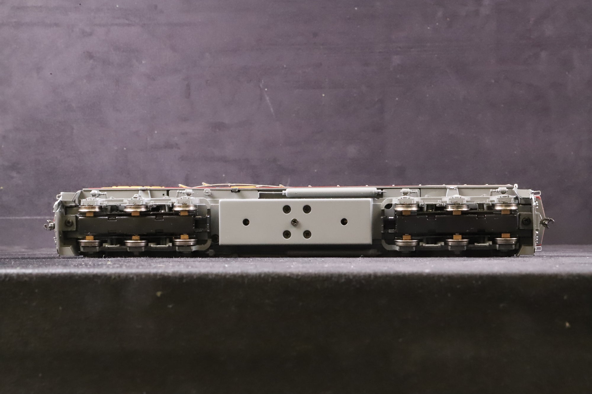 WORKSHOP HO G98024 SD60M No.6272 in Union Pacific Livery - DCC Sound