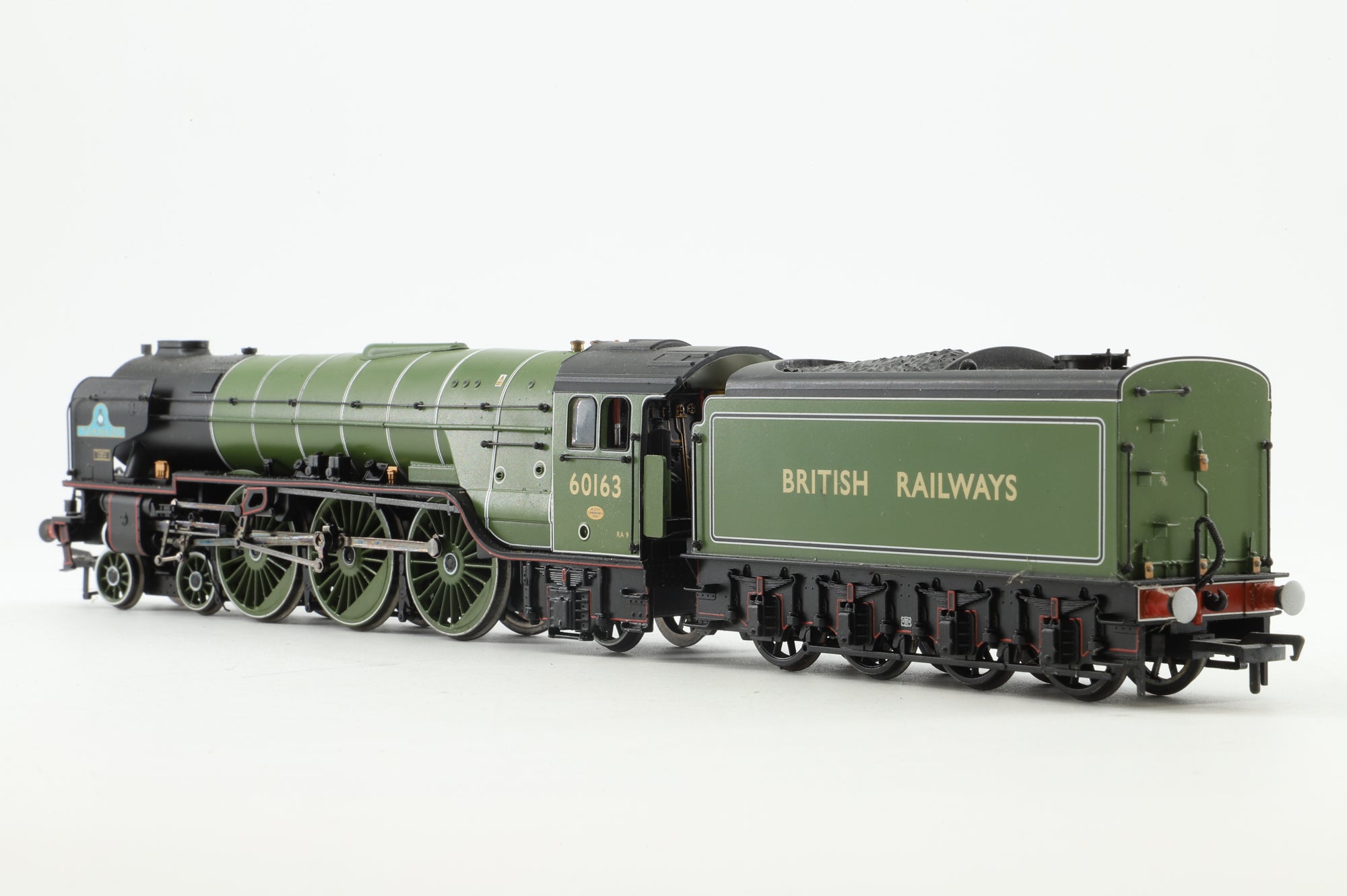 Bachmann OO 32-550A Peppercorn A1 '60163' 'Tornado' British Railways Apple Green