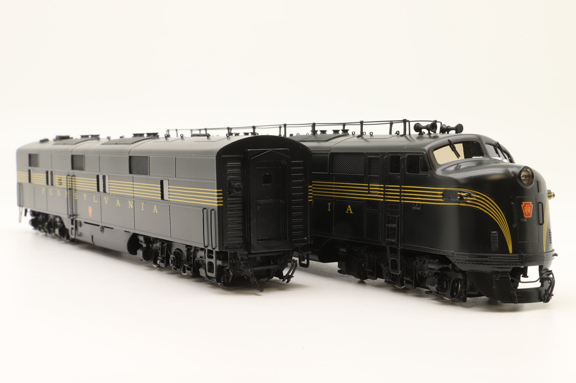 Oriental Limited HO Brass EMD E&A/E7B in PRR Brunswick Green - Unnumbered