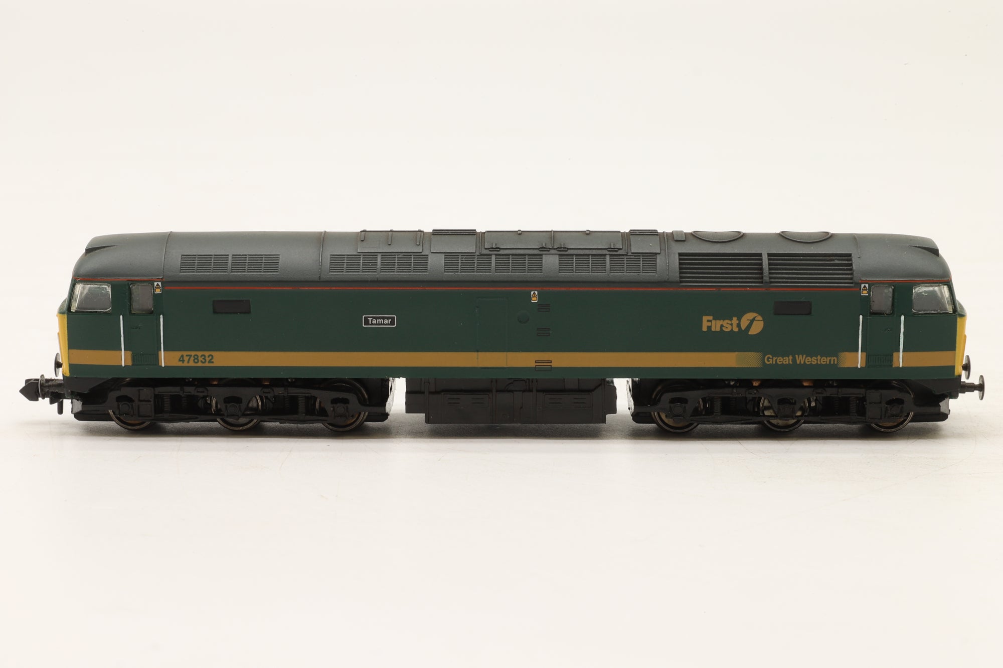 Graham Farish N 371226 Class 47 First Great Western '47832' 'Tamar'