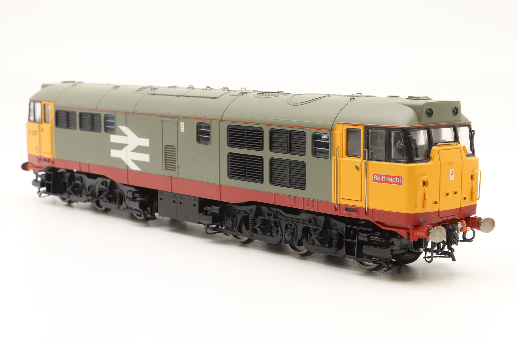 Hornby OO R2900XS Class 31 AIA-AIA '31247' Sub Sector DCC Sound