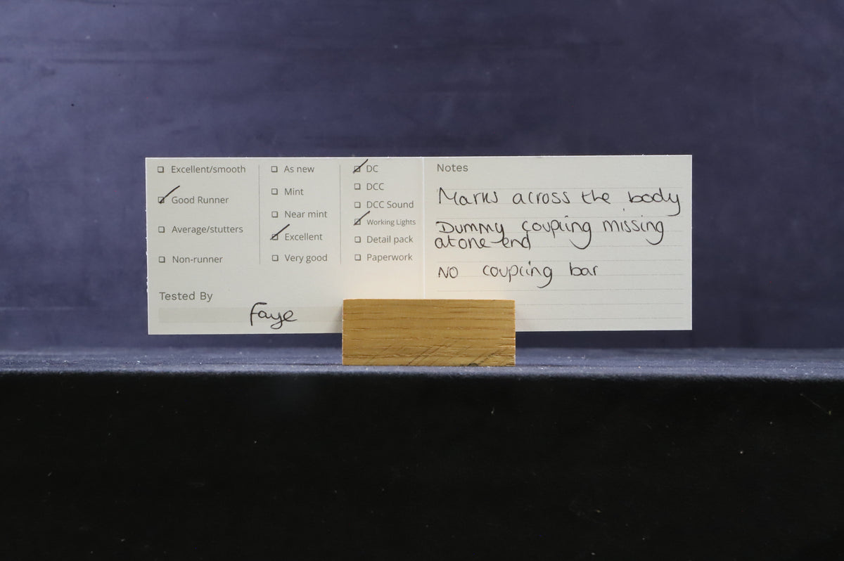 Bachmann OO 32-925 Class 150/1 150144 2 Car DMU in First North Western Livery