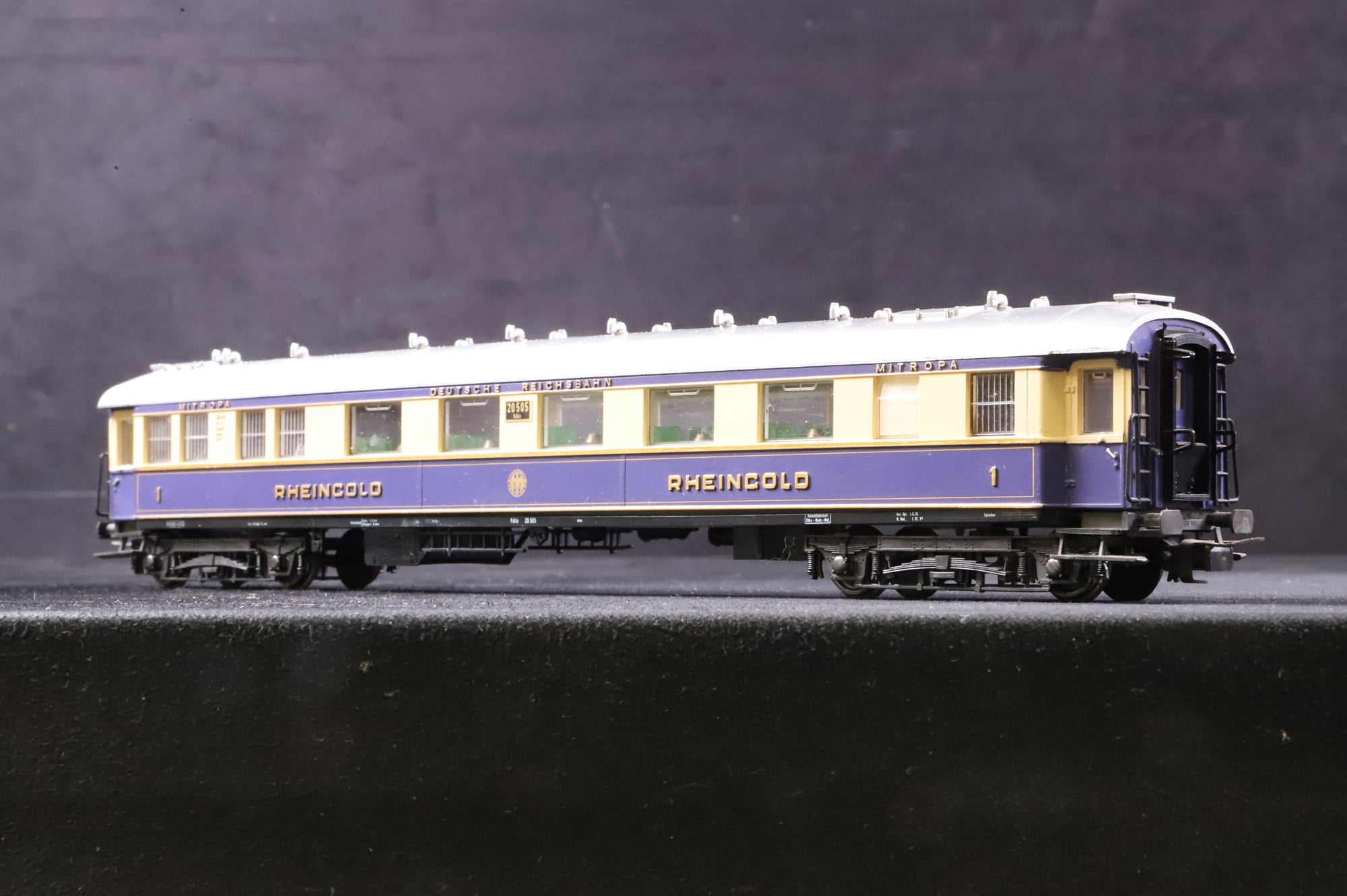 WORKSHOP Liliput HO 82401 Rheingold Pullman Coach