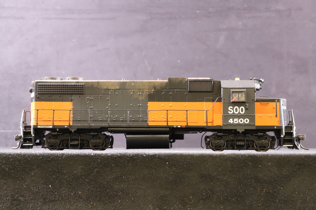 Genesis HO ATHG65301 GP38-2 Phase I &#39;4500&#39; SOO Line Weathered DCC Sound