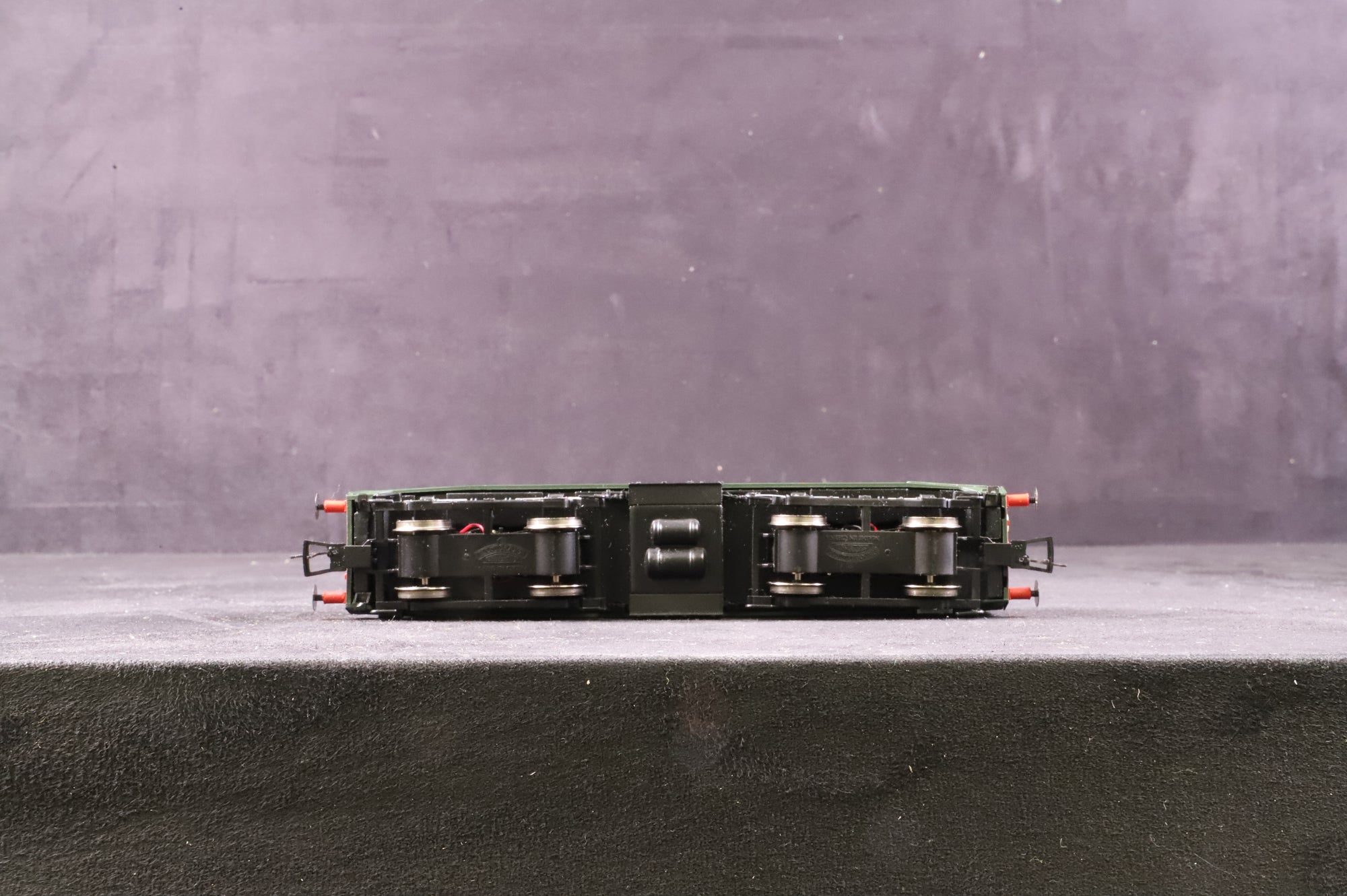 Bachmann OO 32-027A Class 20 Diesel 'D8046' BR Green SYP