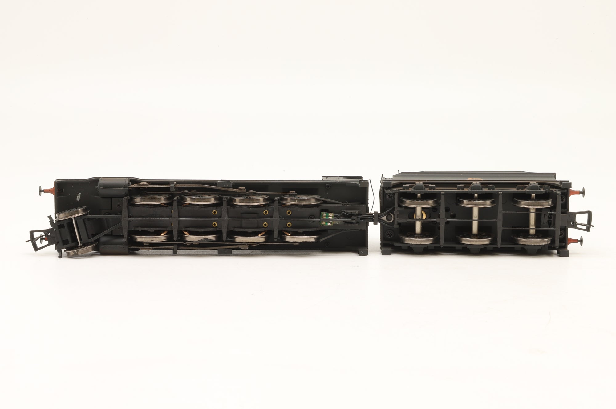 Bachmann OO 31-128 2000 Class ROD BR Black E/C Weathered
