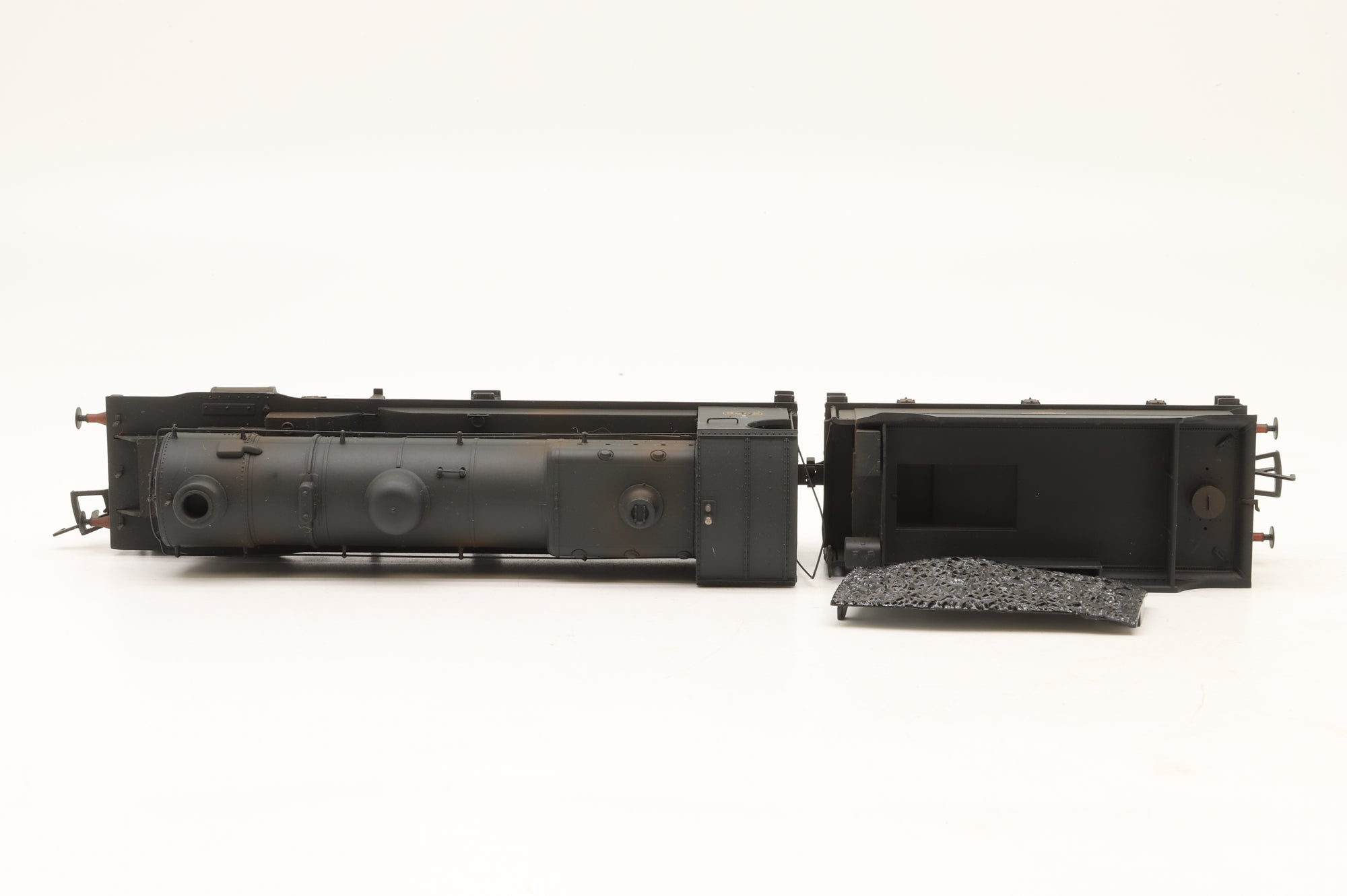 Bachmann OO 31-128 2000 Class ROD BR Black E/C Weathered
