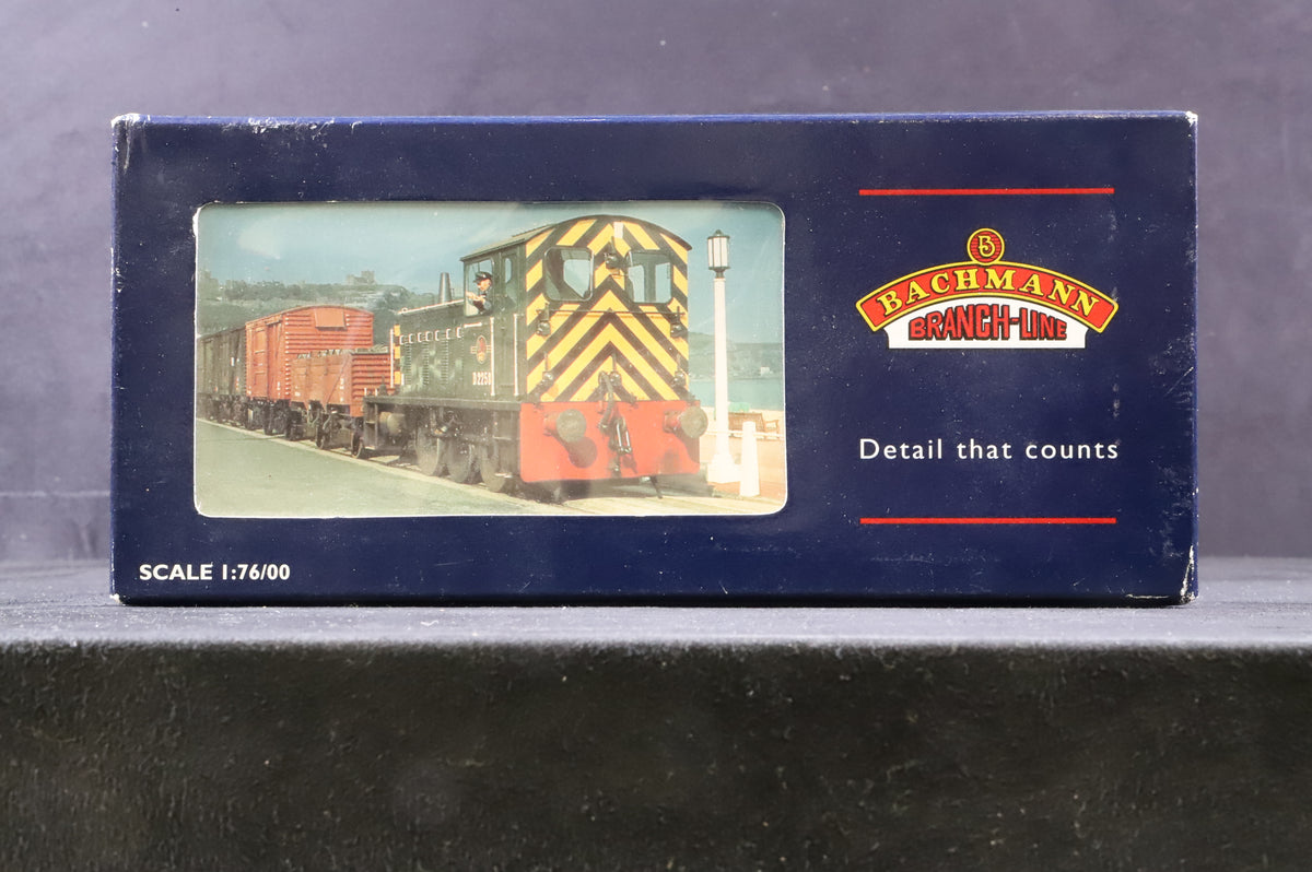 Bachmann OO 31-335 Class 04 11226 in BR Black w/ Early Crests