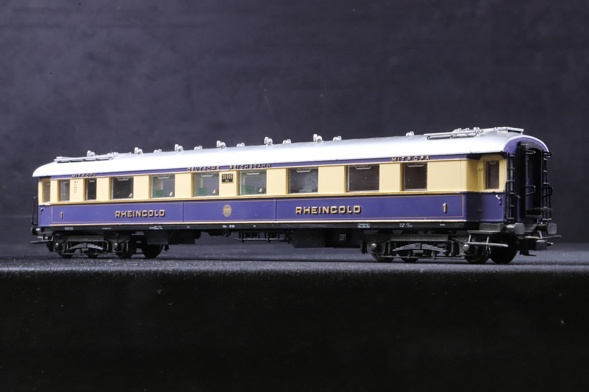 WORKSHOP Liliput HO 82401 Rheingold Pullman Coach