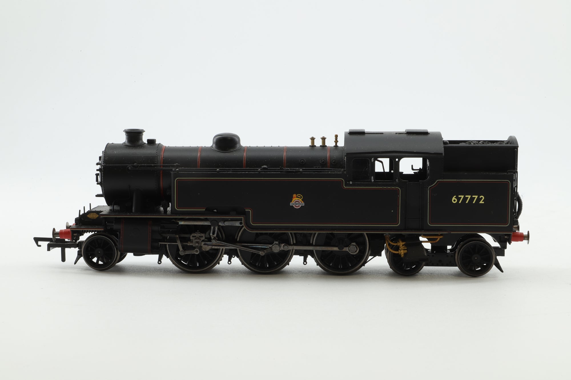 Hornby OO R2913 Thompson L1 67772 in Lined BR Black w/ Early Crests - DCC Sound