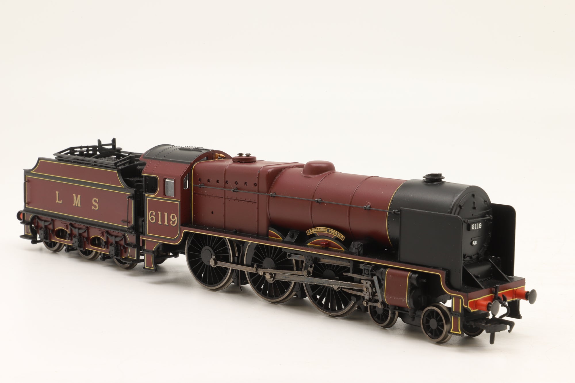 Bachmann OO 31-283 Royal Scot '6119' 'The Lancashire Fusilier' LMS Crimson 3500 GAL Tender DCC Fitted