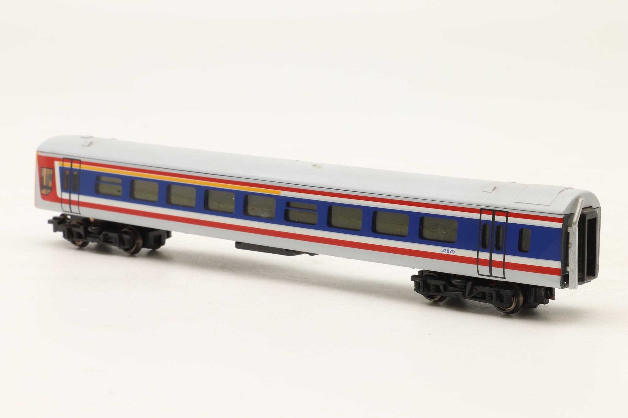Graham Farish N 8748 Class 159 3-Car Set With Dummy NSE Livery