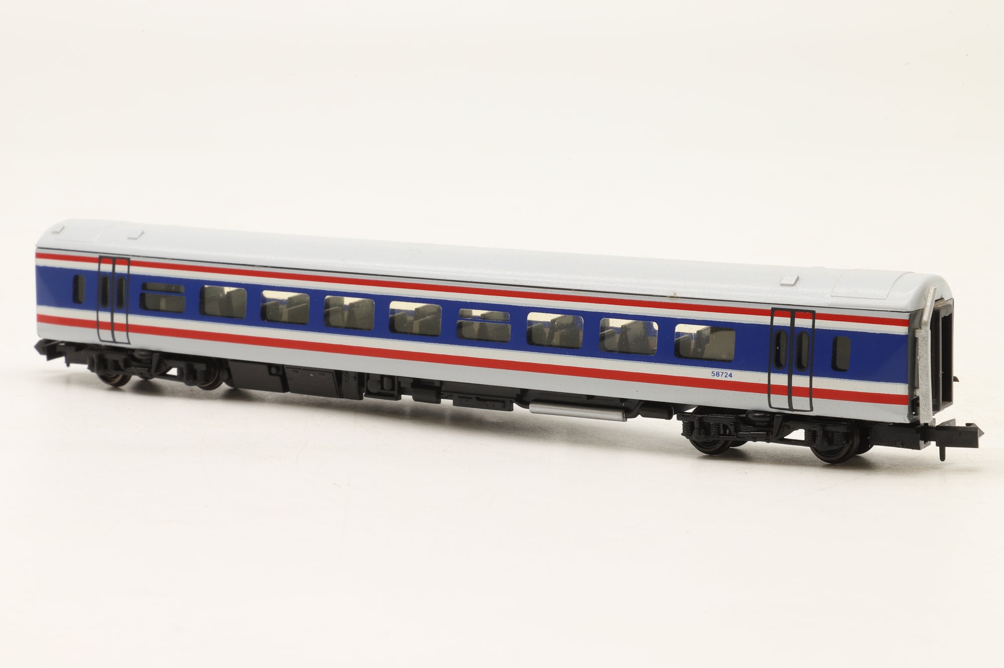 Graham Farish N 8748 Class 159 3-Car Set With Dummy NSE Livery