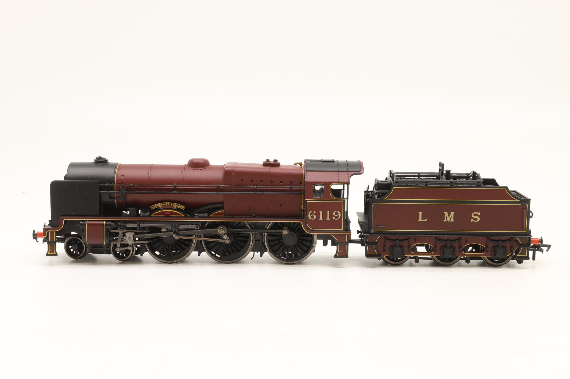 Bachmann OO 31-283 Royal Scot '6119' 'The Lancashire Fusilier' LMS Crimson 3500 GAL Tender DCC Fitted