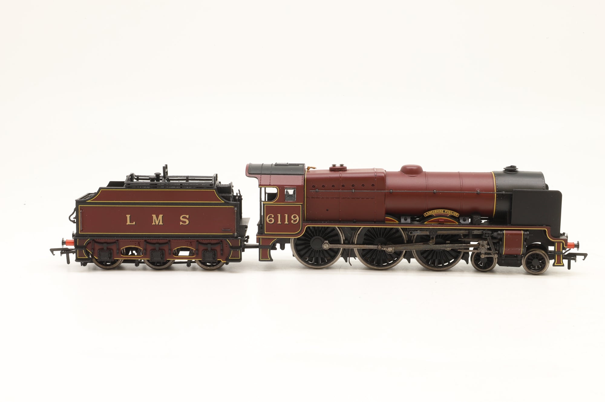 Bachmann OO 31-283 Royal Scot '6119' 'The Lancashire Fusilier' LMS Crimson 3500 GAL Tender DCC Fitted