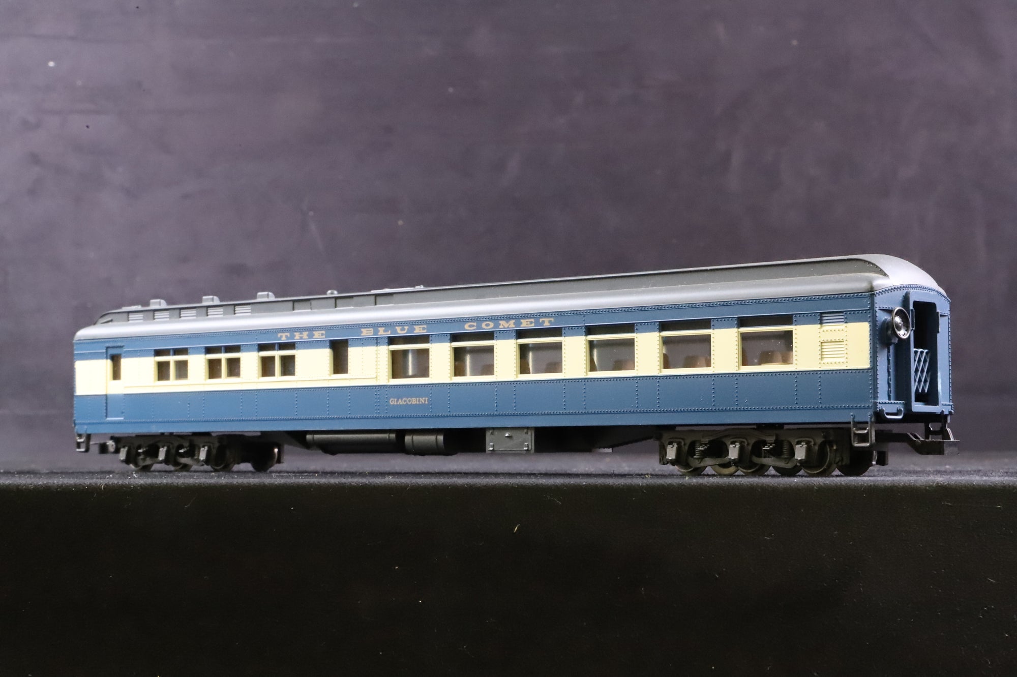 Rivarossi HO 2644/5/7/8 Rake of 4 Pullman 'Blue Comet' Coaches