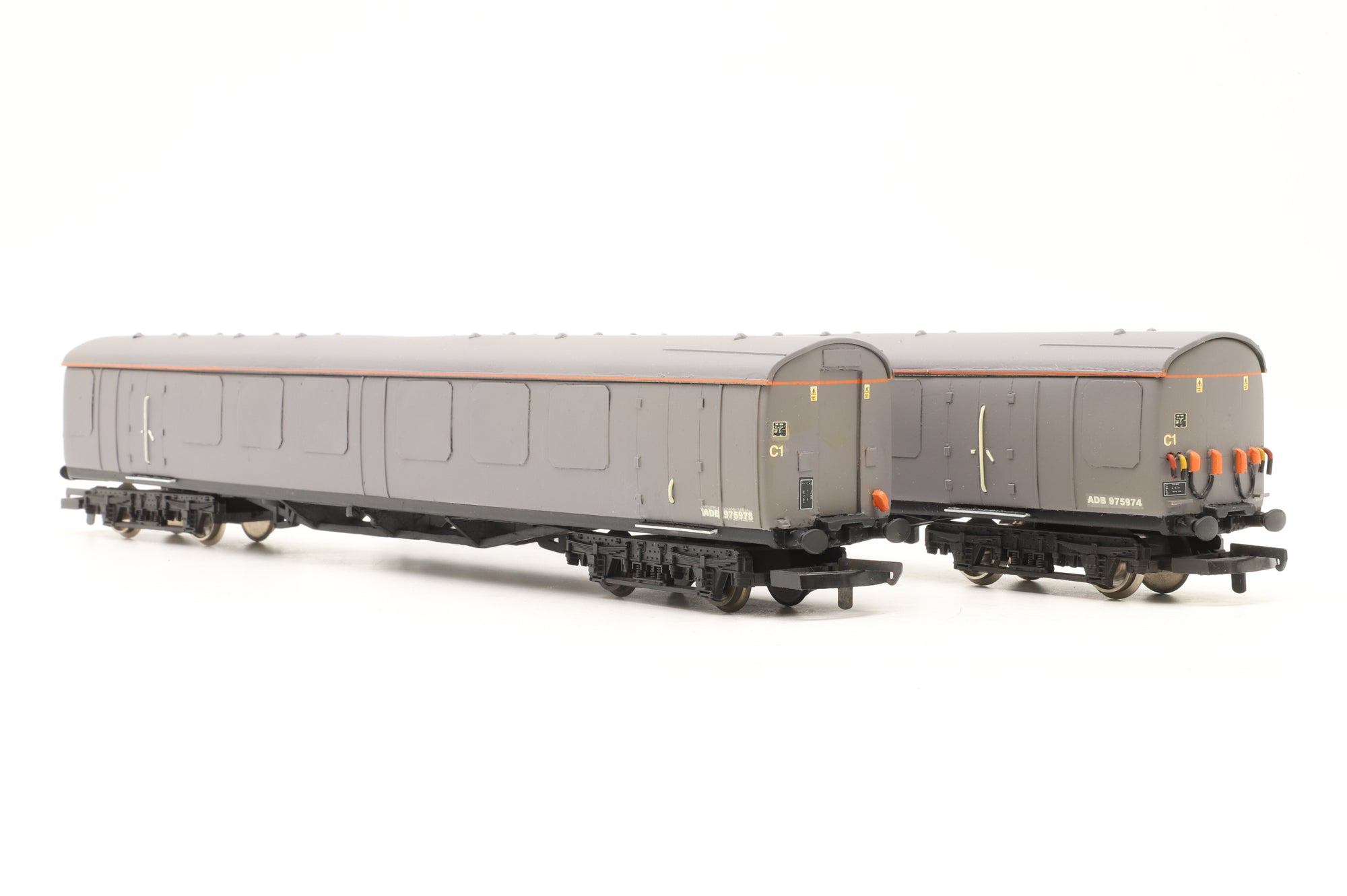 Hornby OO Rake Of 2 BR Mk1 Departmental EMU Translator/ Barrier Coaches