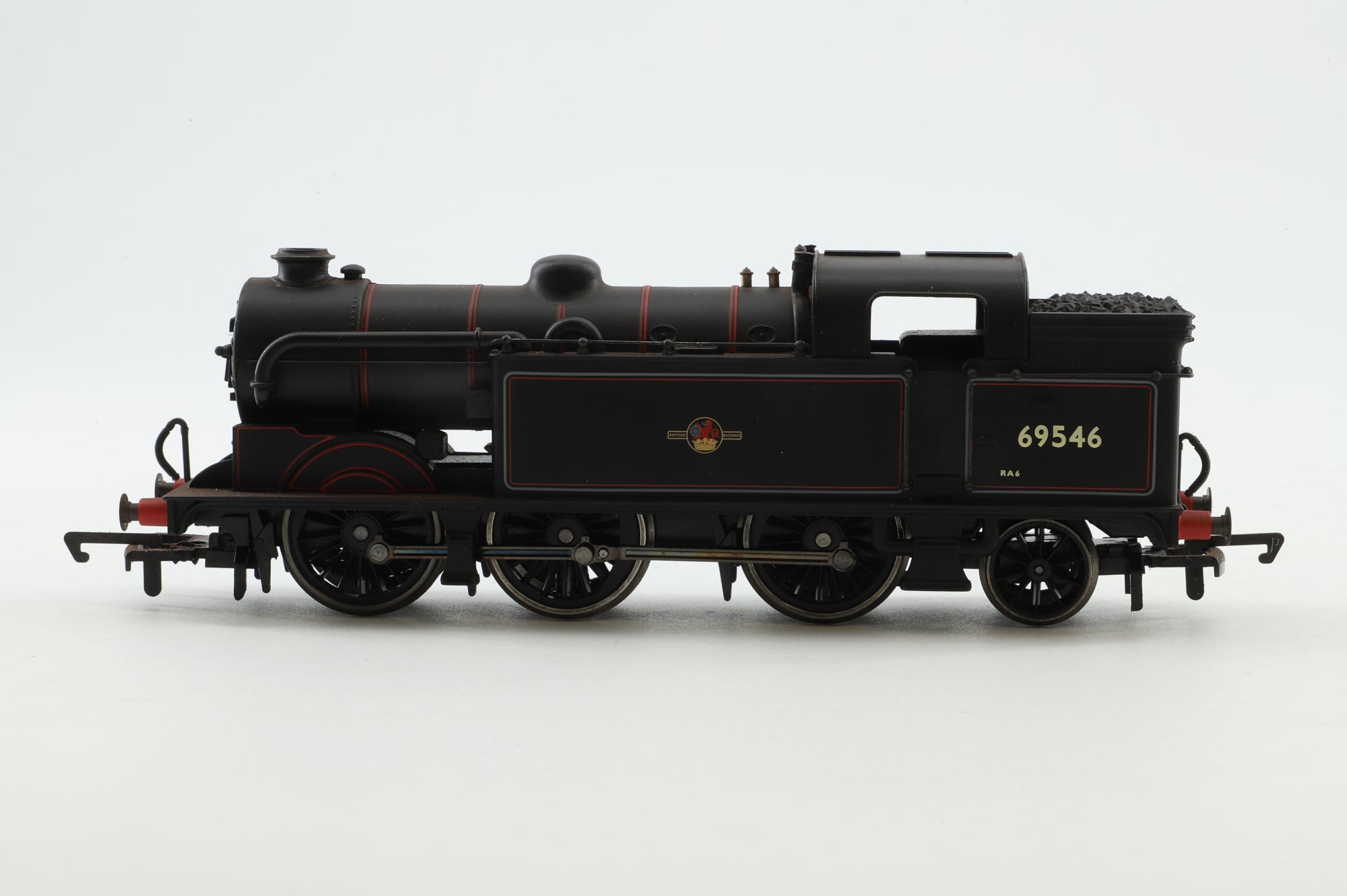 Hornby OO R2178A Class N2 69546 in Lined BR Black w/ Late Crests - Weathered