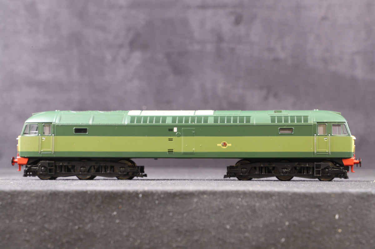 Heljan OO 4746 Class 47 Unnumbered BR Green Small Yellow Panels