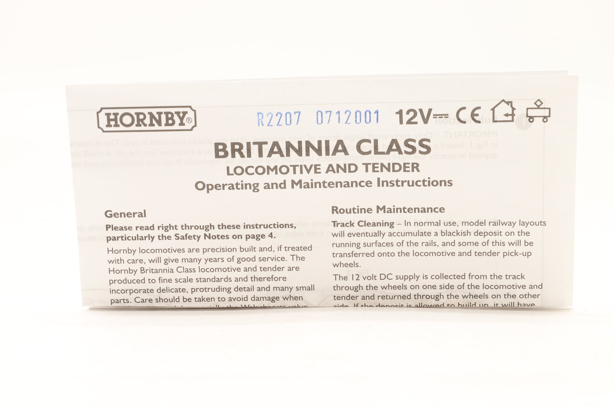 Hornby OO R2207 BR Britannia Class 7MT '70000' 'Britannia'