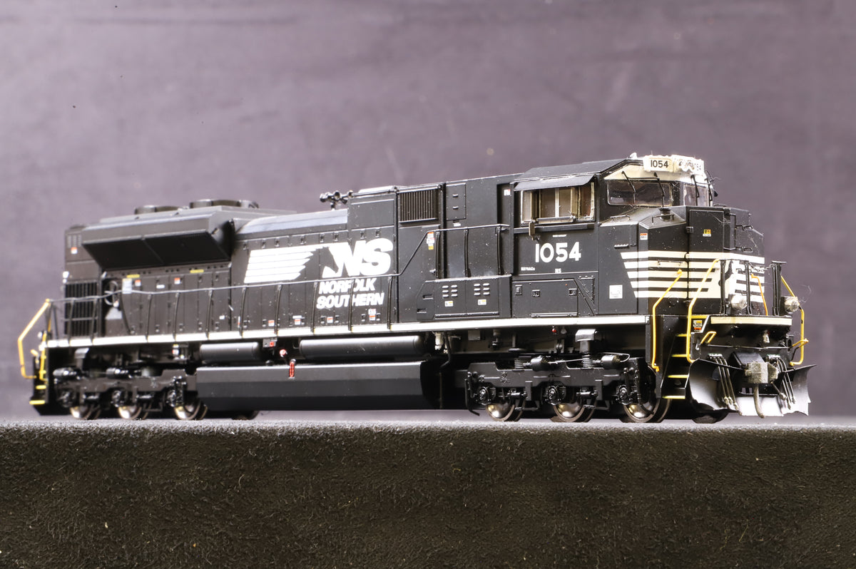 Genesis HO ATHG68821 SD70ACe &#39;1054&#39; Norfolk Southern DCC Sound