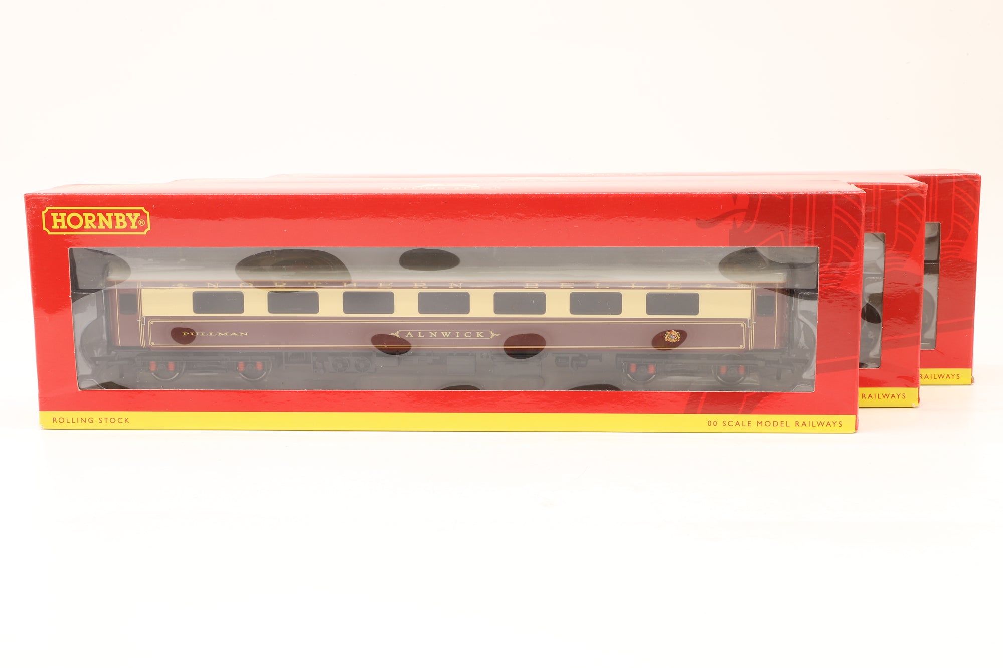 Hornby OO R4898 Northern Belle 3 Coach Pack