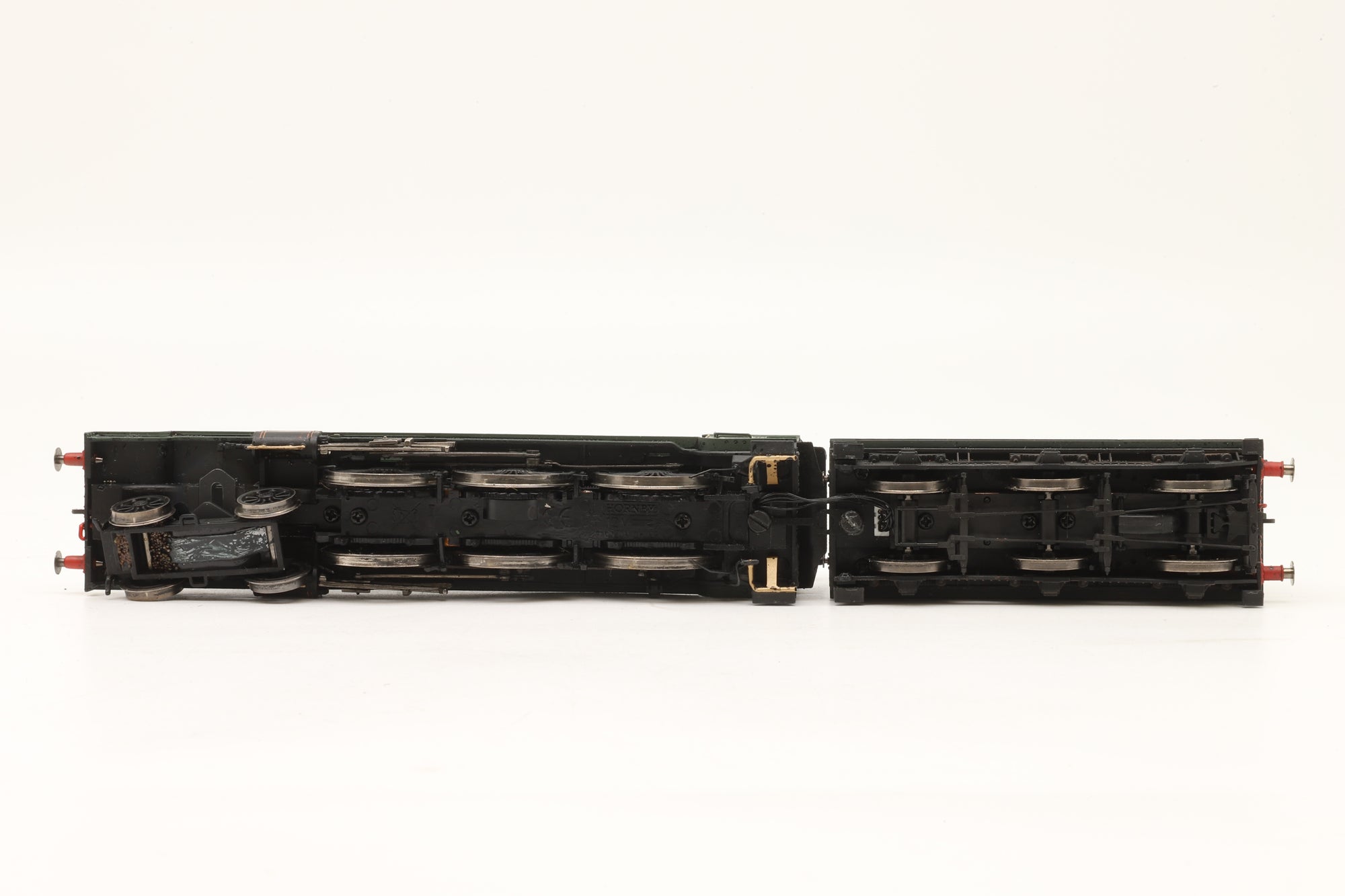 WORKSHOP Hornby OO R3301 Case Class '5043' 'Earl Of Mount Edgecumbe' BR Lined Green E/C Weathered DCC Sound