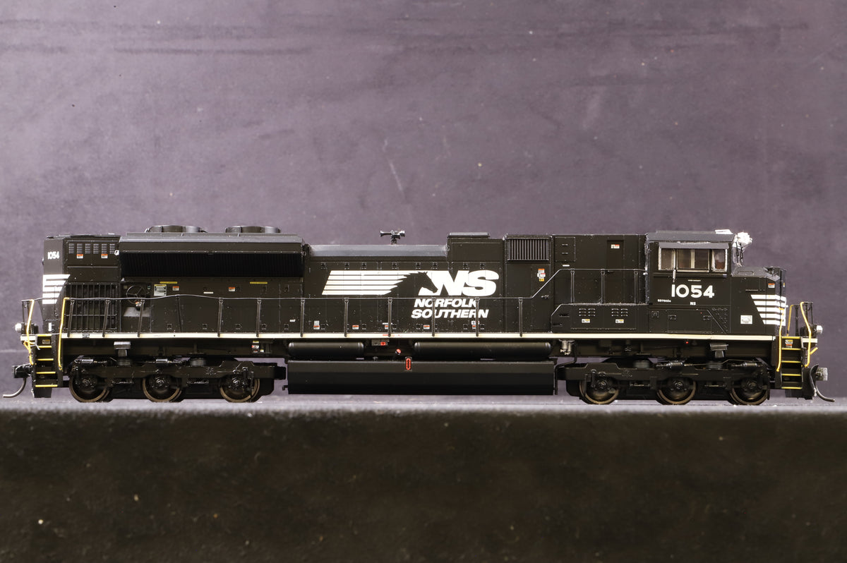 Genesis HO ATHG68821 SD70ACe &#39;1054&#39; Norfolk Southern DCC Sound