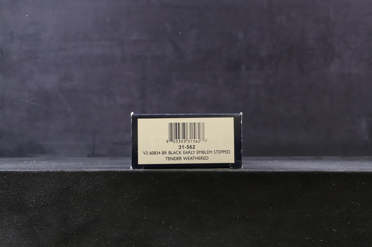 Bachmann OO 31-562 Class V2 &#39;60834&#39; BR Black E/C Stepped Tender, Weathered